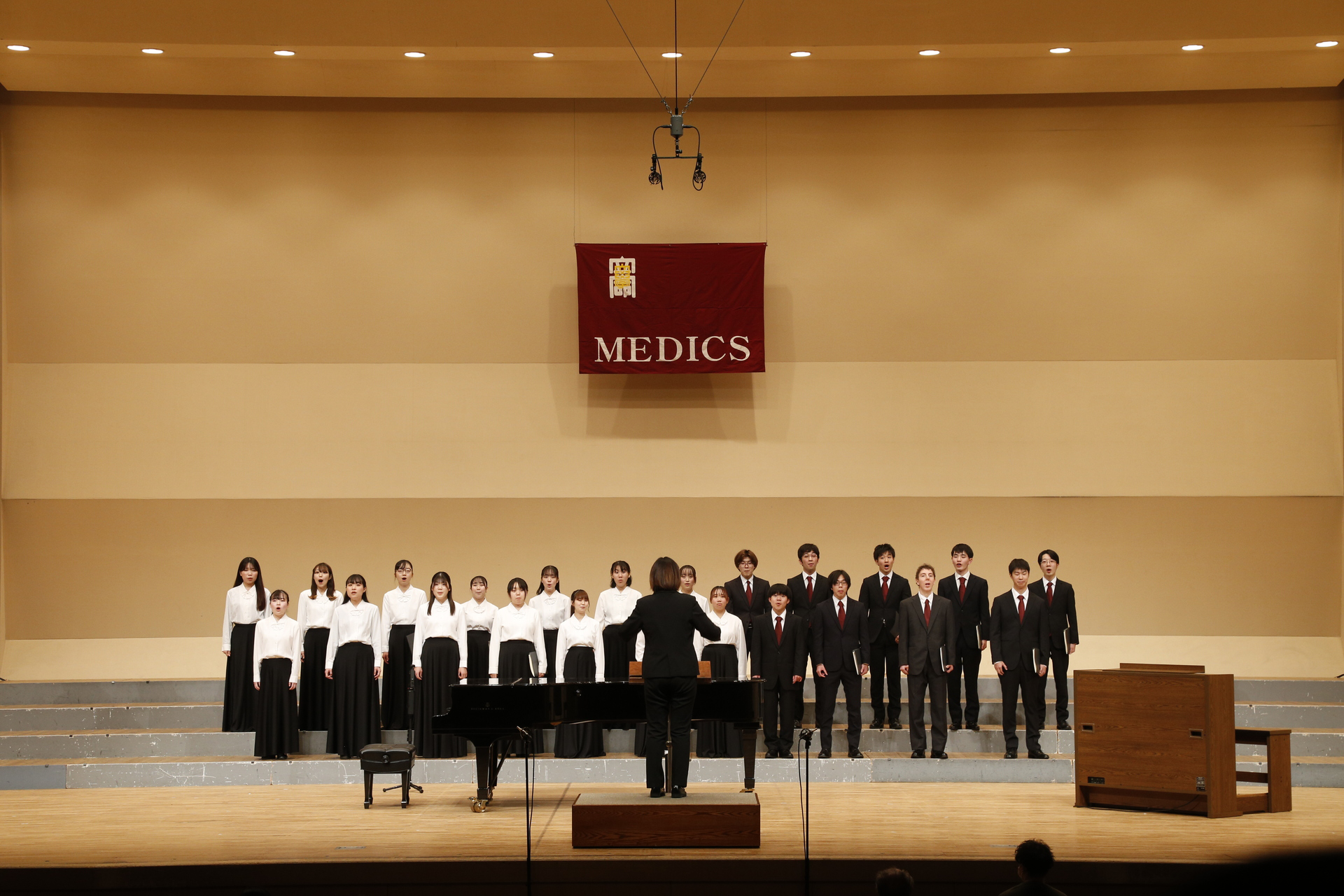 混声合唱団メディックス